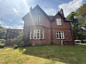 Photo 36- click for photo gallery